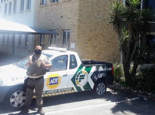 Suspects arrested after stealing food in PE